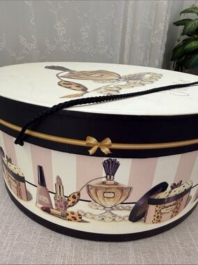 Tri-Coastal Design Marco Fabiano Purr-fect Perfume & Pearls Hatbox - Storage Box
